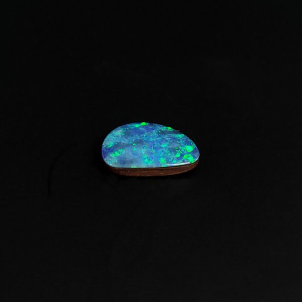 Dieser Edelstein ist ein opal Dublette cabochon